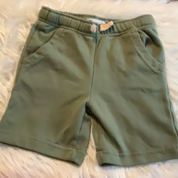 Epic Threads Green Casual Shorts - Picture 1 of 3